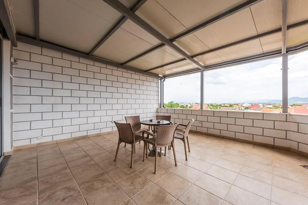 City Escape Apartment Szkodra
